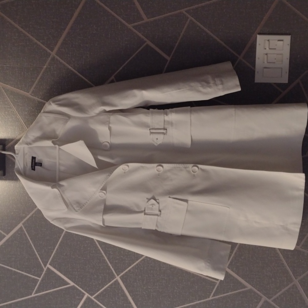 Le Chateau vintage White Coat
